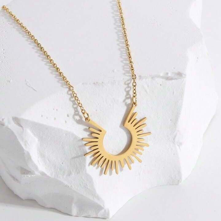 Sol Sun Necklace