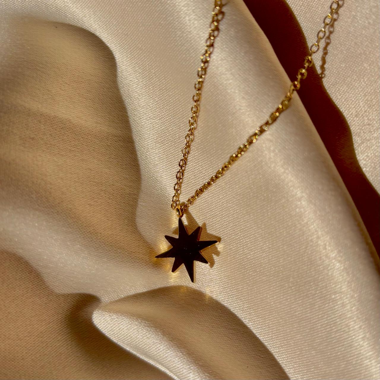 Nova Pendant Necklace