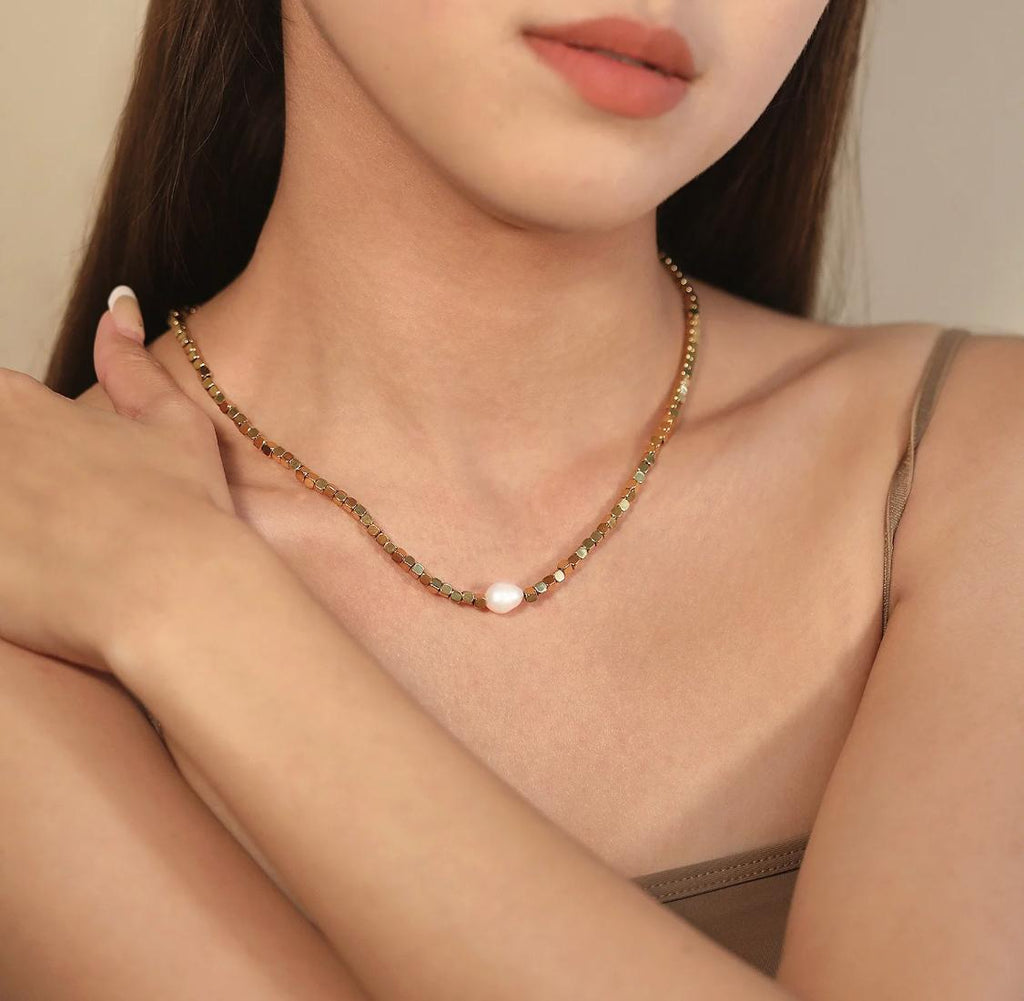 Pearla Choker Chain